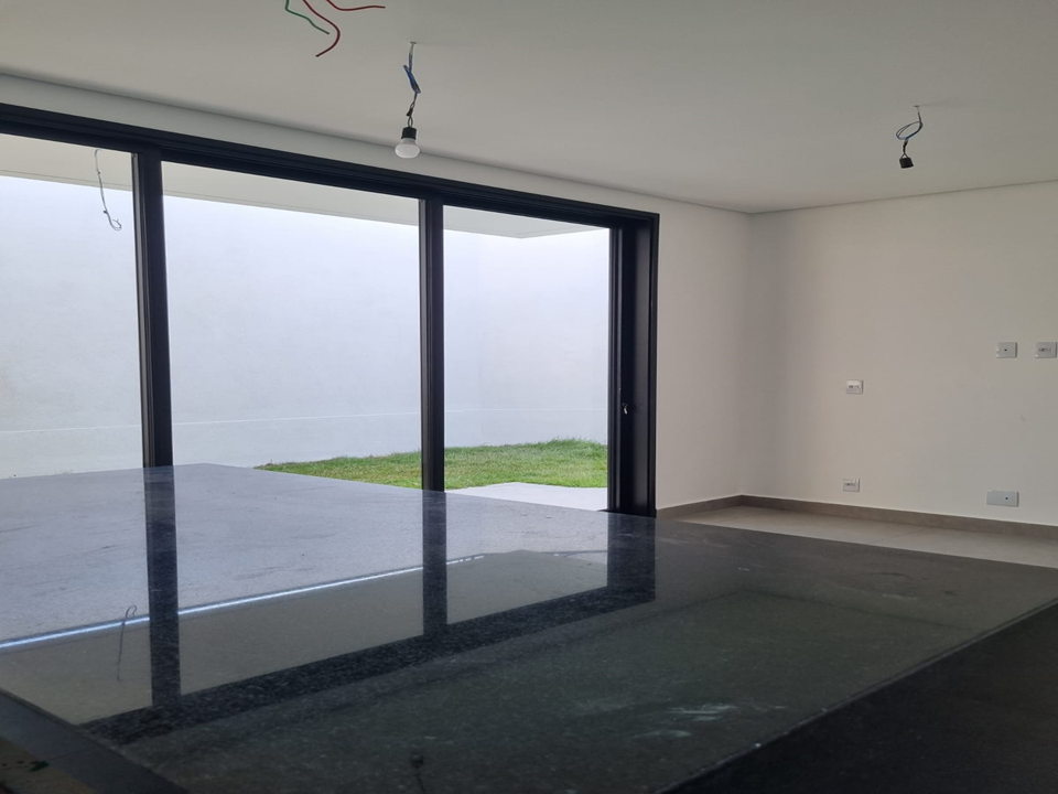 Imagem Casa de Condomínio com 3 Quartos à Venda, 200 m²em Chácara Morada Mediterrânea - Jundiaí
