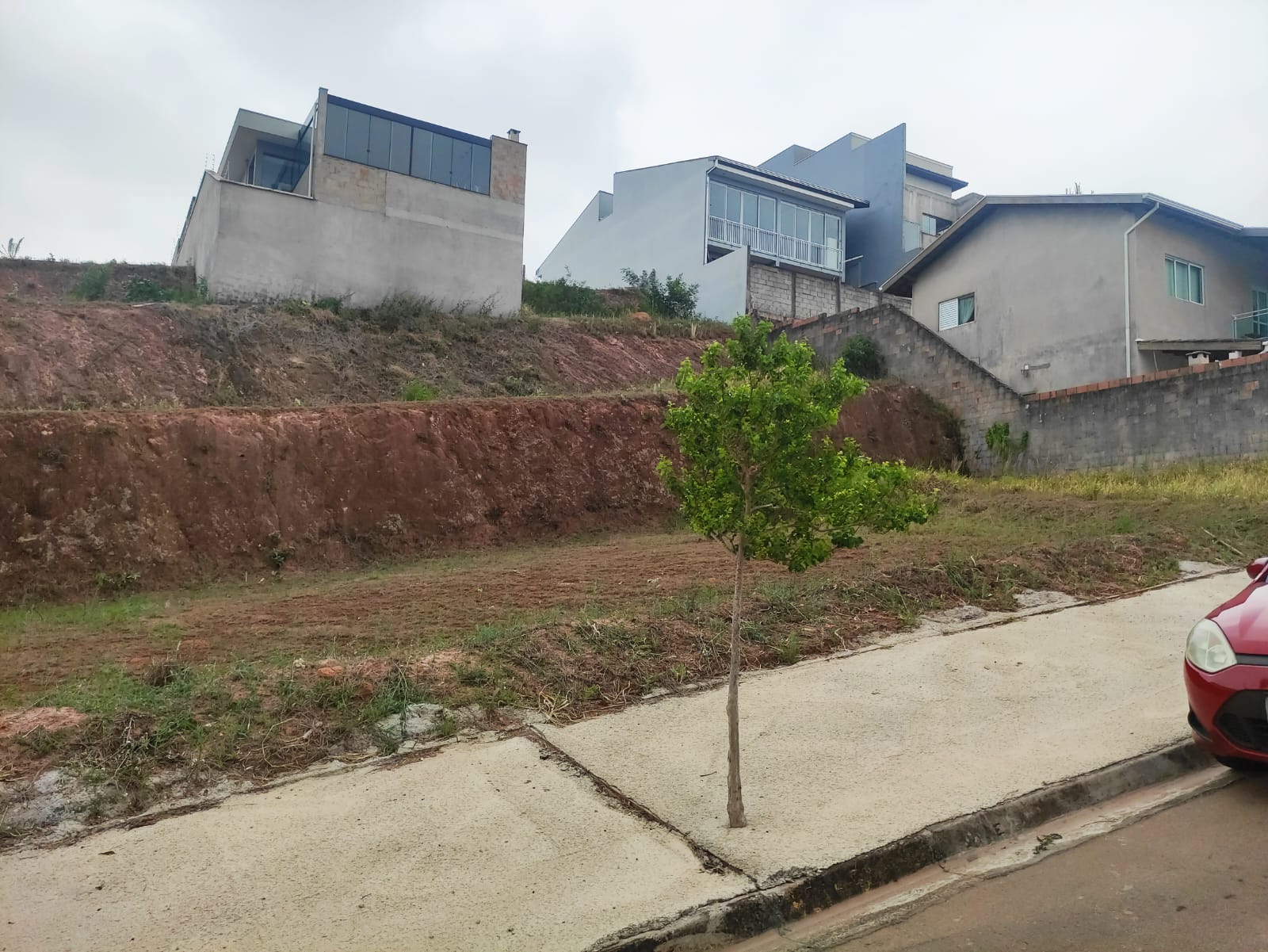 Imagem Terreno à Venda, 250 m²em Loteamento Jardim Ipanema - Jundiaí Imagem Terreno à Venda, 250 m²em Loteamento Jardim Ipanema - Jundiaí
