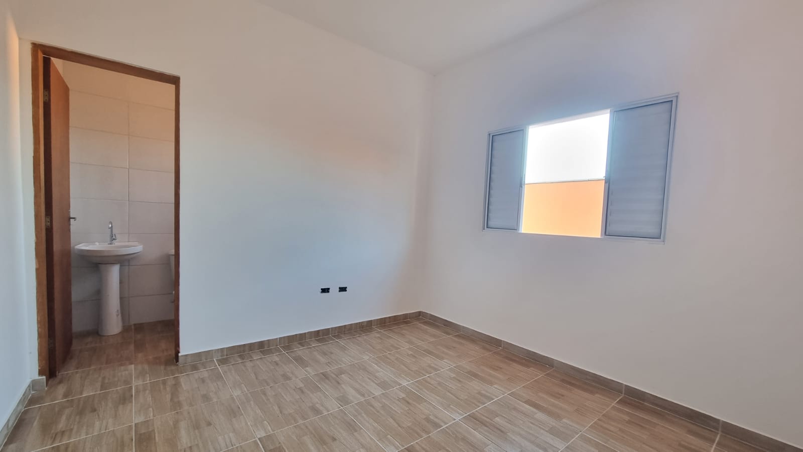 Imagem Casa com 2 Quartos à Venda, 54 m²em  JARDIM LINDOMAR - Itanhaém