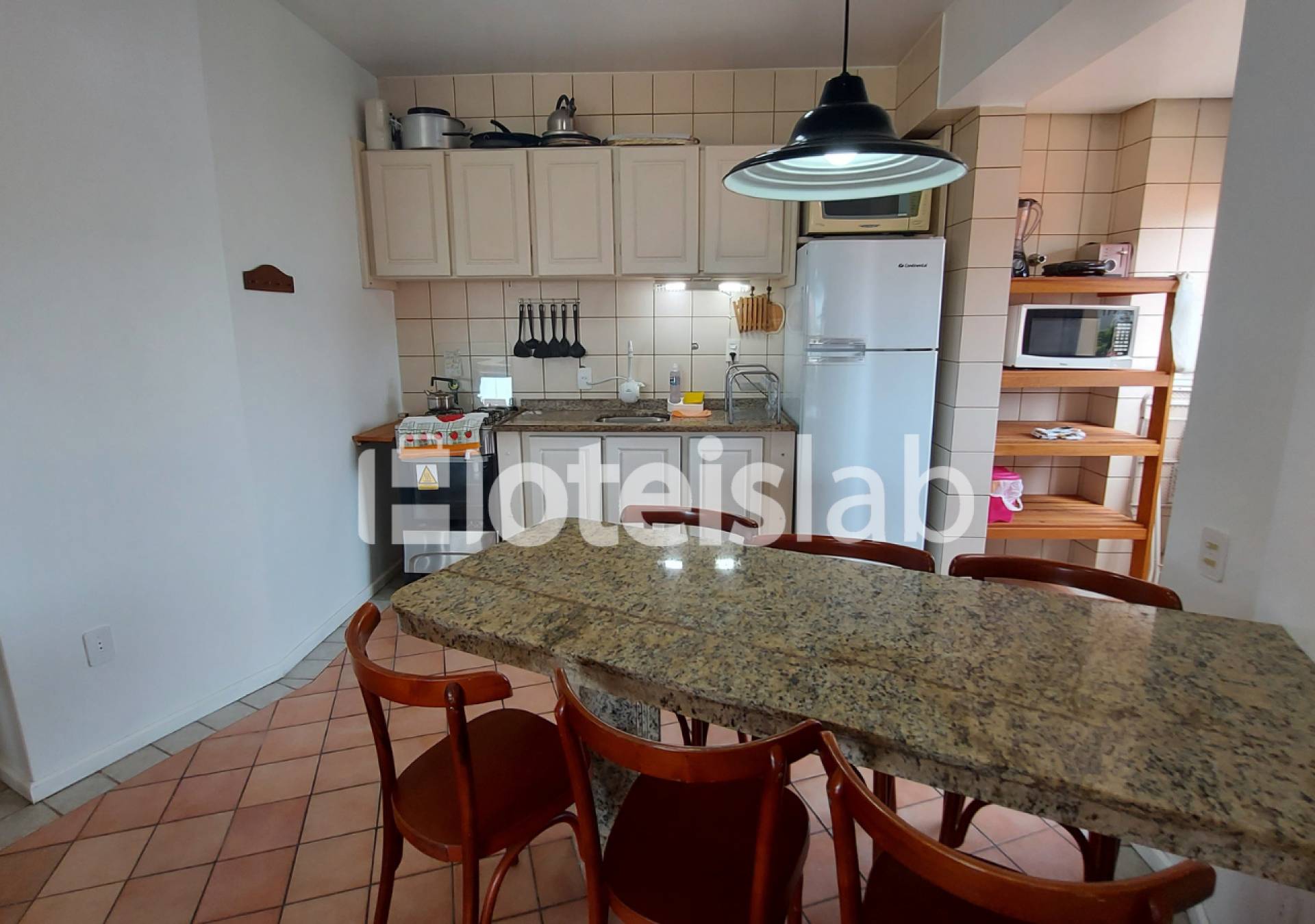 Imagem Apartamento com 2 Quartos à Venda, 96 m²em Canasvieiras - Florianópolis