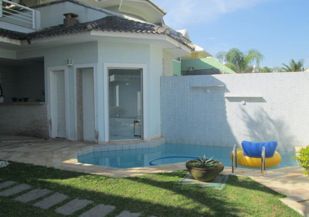 Imagem Casa com 4 Quartos à Venda, 257 m² em Barra da Tijuca - Rio de Janeiro Imagem Casa com 4 Quartos à Venda, 257 m² em Barra da Tijuca - Rio de Janeiro