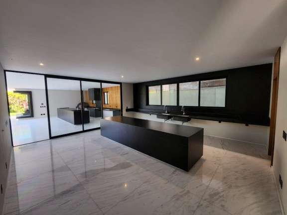 Imagem Casa com 5 Quartos à Venda, 1.600 m² em Barra da Tijuca - Rio de Janeiro Imagem Casa com 5 Quartos à Venda, 1.600 m² em Barra da Tijuca - Rio de Janeiro