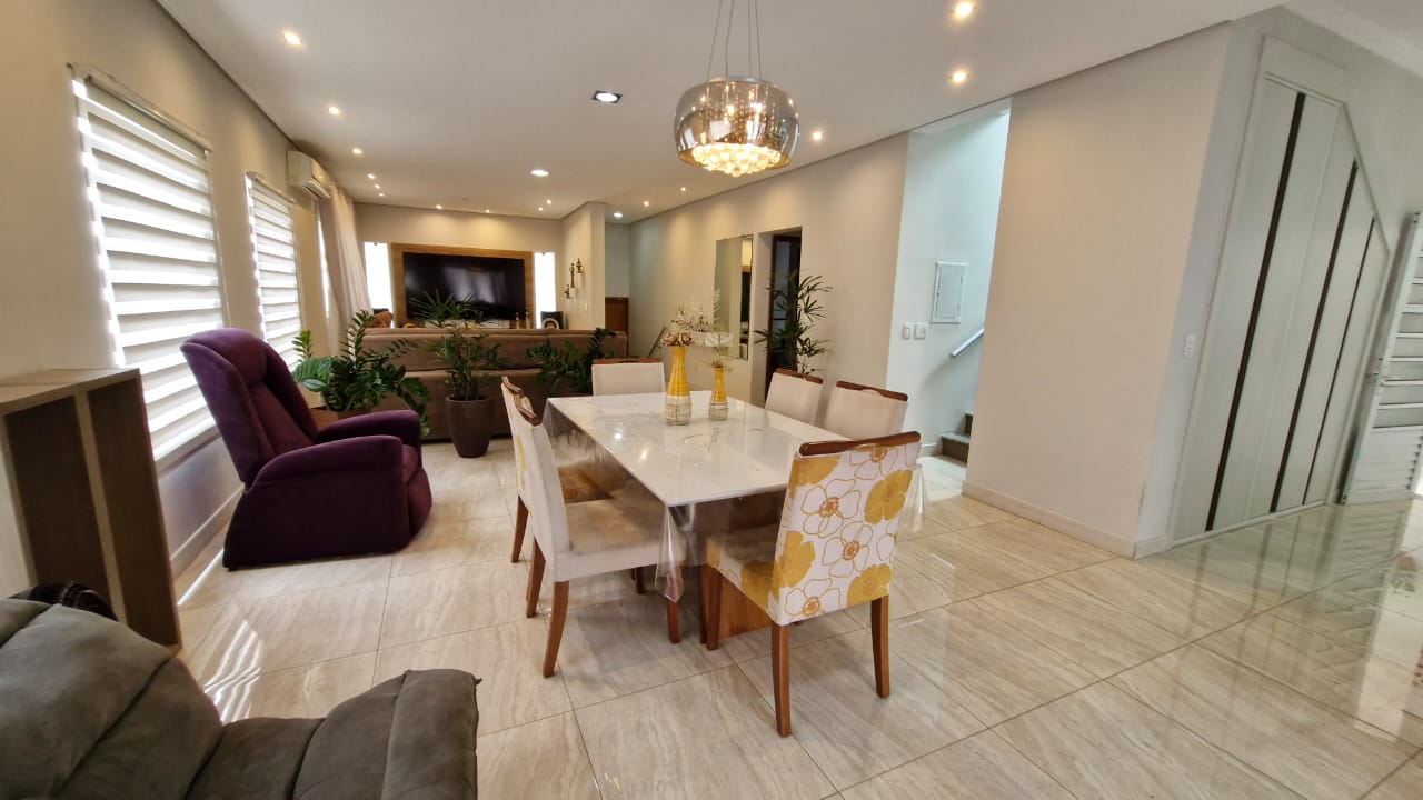 Imagem Casa de Condomínio com 4 Quartos à Venda, 500 m²em Piracangaguá - Taubaté