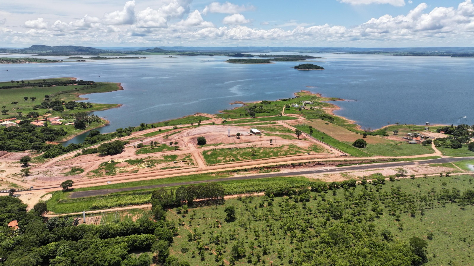 Imagem Terreno em Condomínio à Venda, 594 m² em Condomínio Lago das Brisas - Buriti Alegre Imagem Terreno em Condomínio à Venda, 594 m² em Condomínio Lago das Brisas - Buriti Alegre