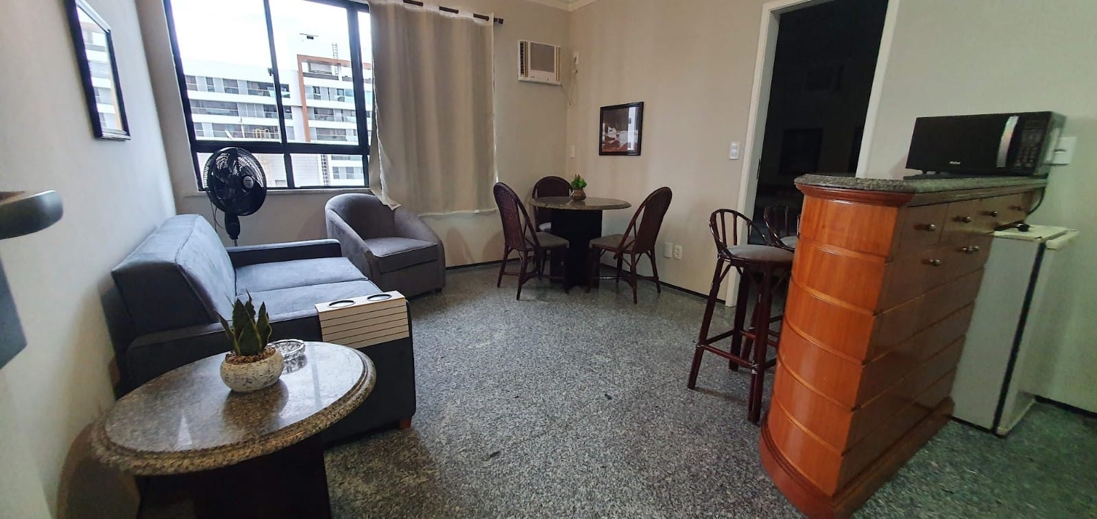 Imagem Flat com 1 Quarto à Venda, 40 m² em Meireles - Fortaleza