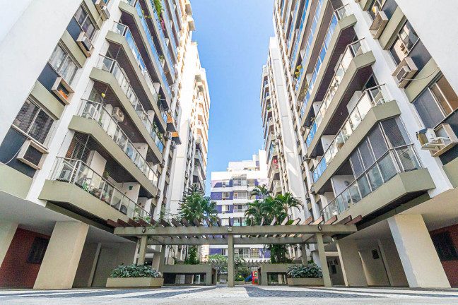 Imagem Apartamento com 3 Quartos à Venda, 85 m² em Tijuca - Rio de Janeiro Imagem Apartamento com 3 Quartos à Venda, 85 m² em Tijuca - Rio de Janeiro
