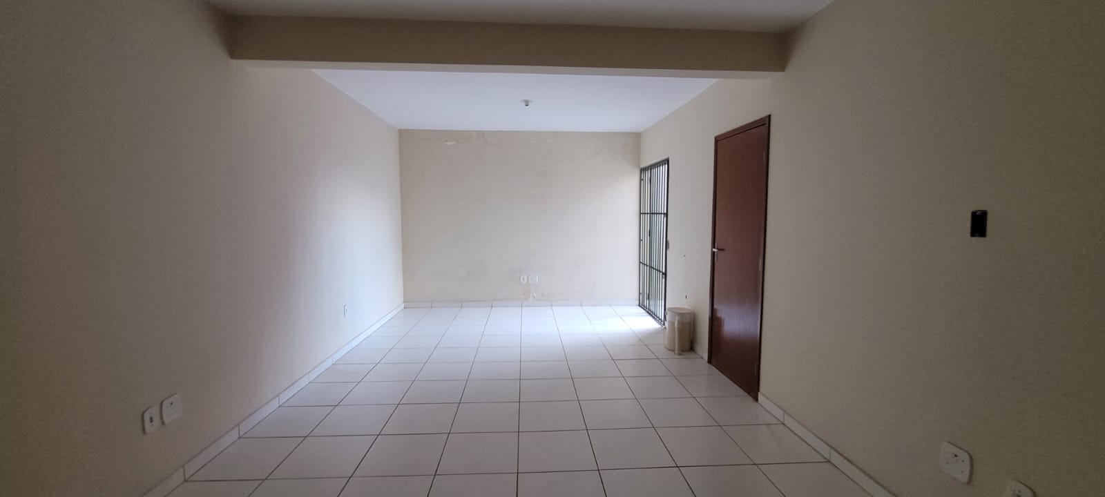 Imagem Ponto Comercial à Venda, 195 m²em Samambaia Sul (Samambaia) - Brasília Imagem Ponto Comercial à Venda, 195 m²em Samambaia Sul (Samambaia) - Brasília