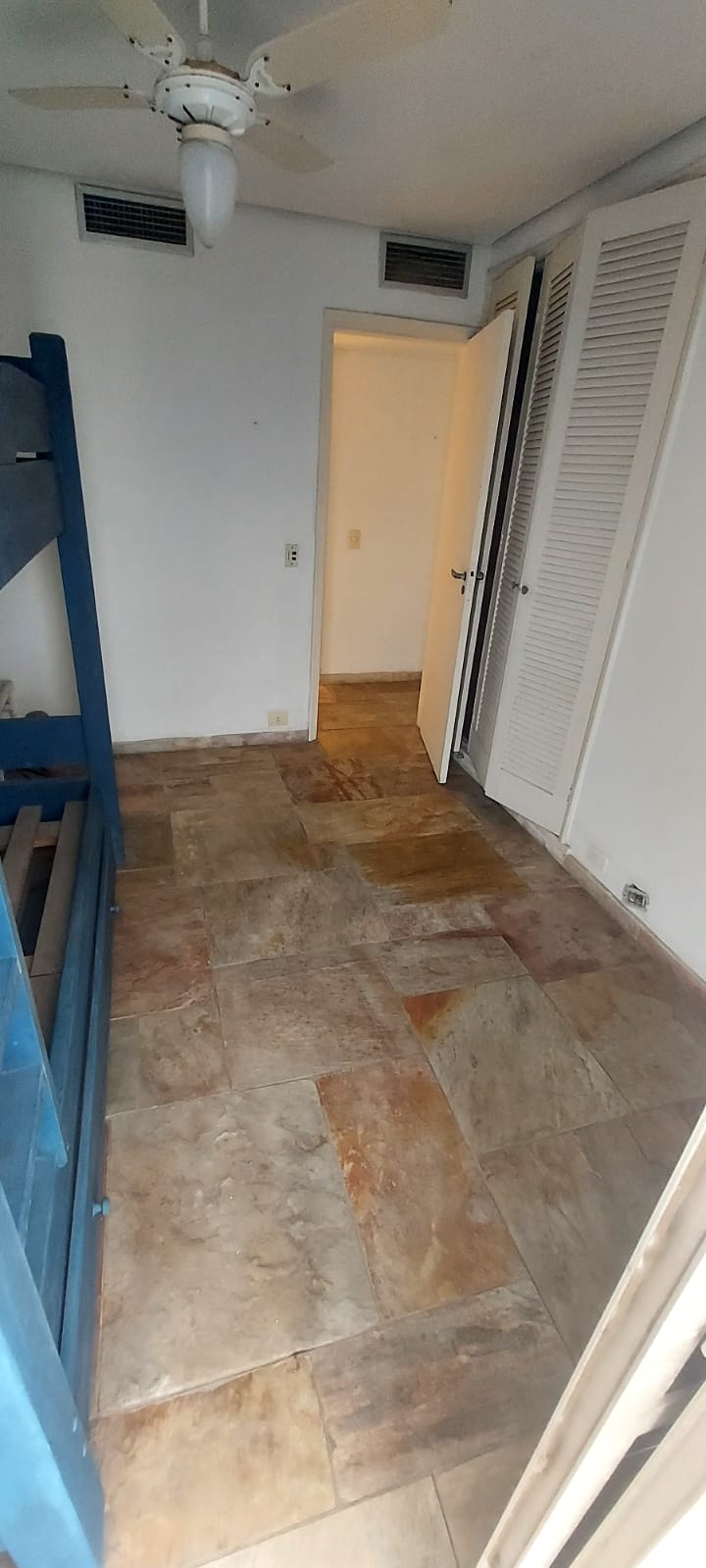 Imagem Cobertura com 3 Quartos à Venda, 300 m²em Jardim Astúrias - Guarujá