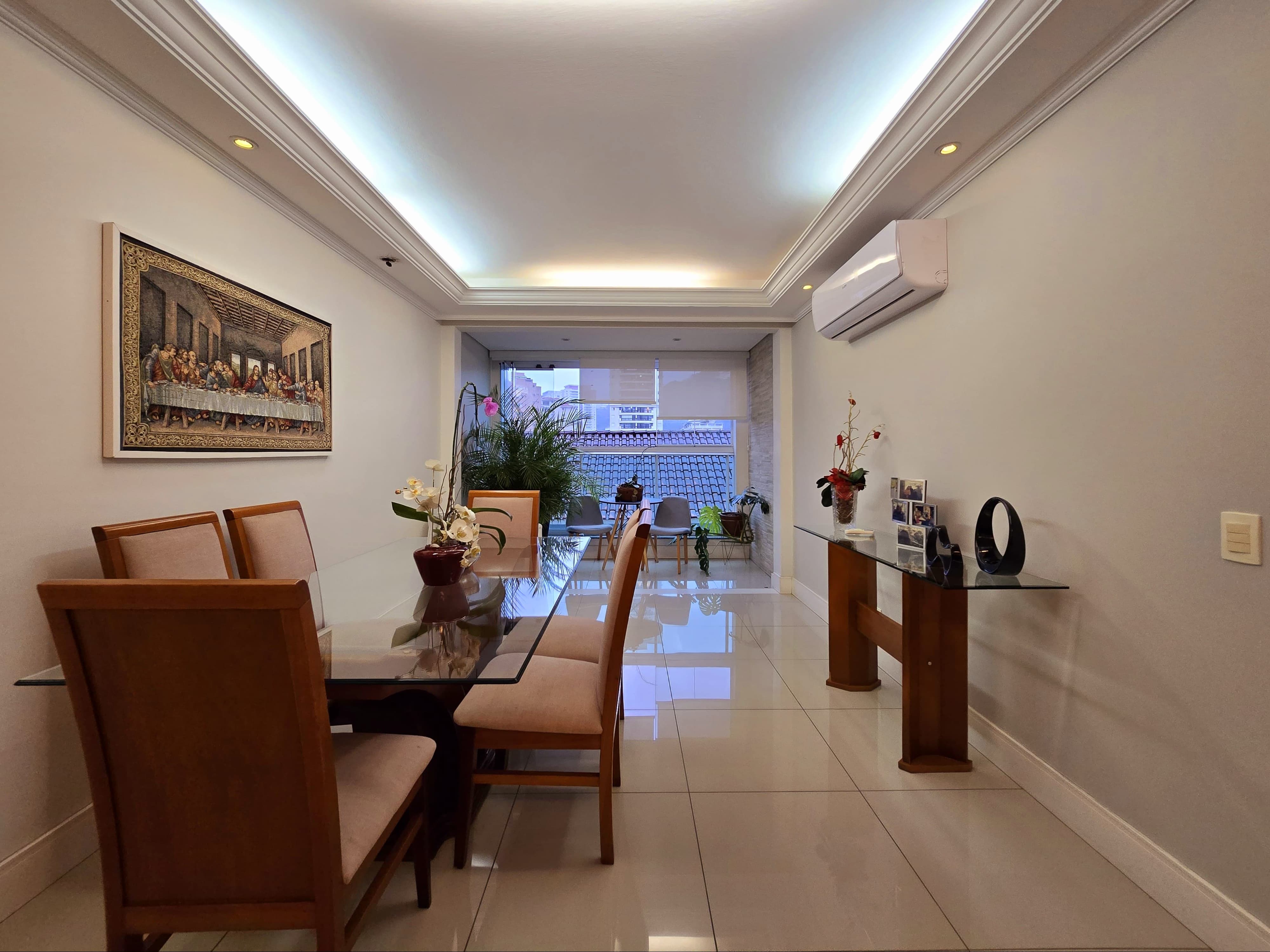 Imagem Apartamento com 3 Quartos à Venda, 154 m² em José Menino - Santos