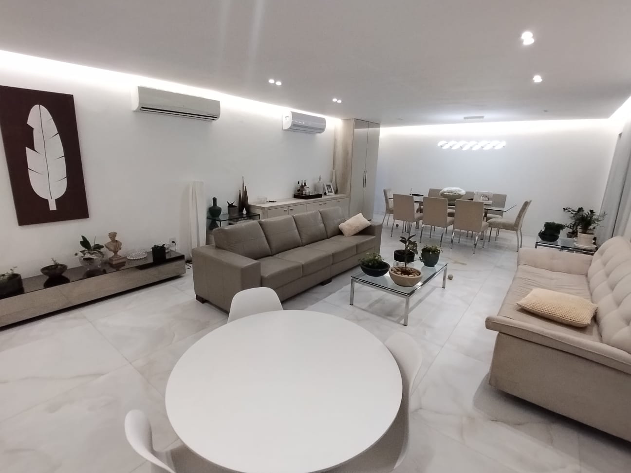 Imagem Apartamento com 4 Quartos à Venda, 198 m² em Aflitos - Recife Imagem Apartamento com 4 Quartos à Venda, 198 m² em Aflitos - Recife