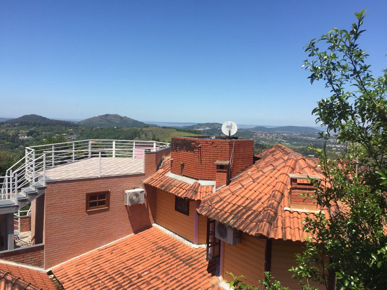 Imagem Casa com 3 Quartos à Venda, 220 m² em Vila Nova - Porto Alegre