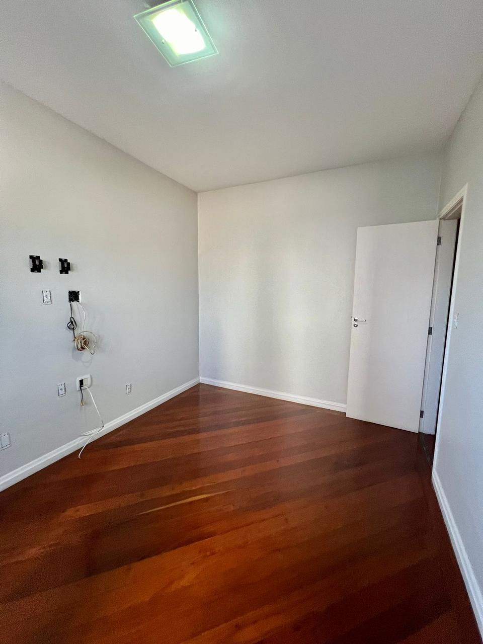 Imagem Apartamento com 4 Quartos à Venda, 185 m²em São Brás - Belém Imagem Apartamento com 4 Quartos à Venda, 185 m²em São Brás - Belém