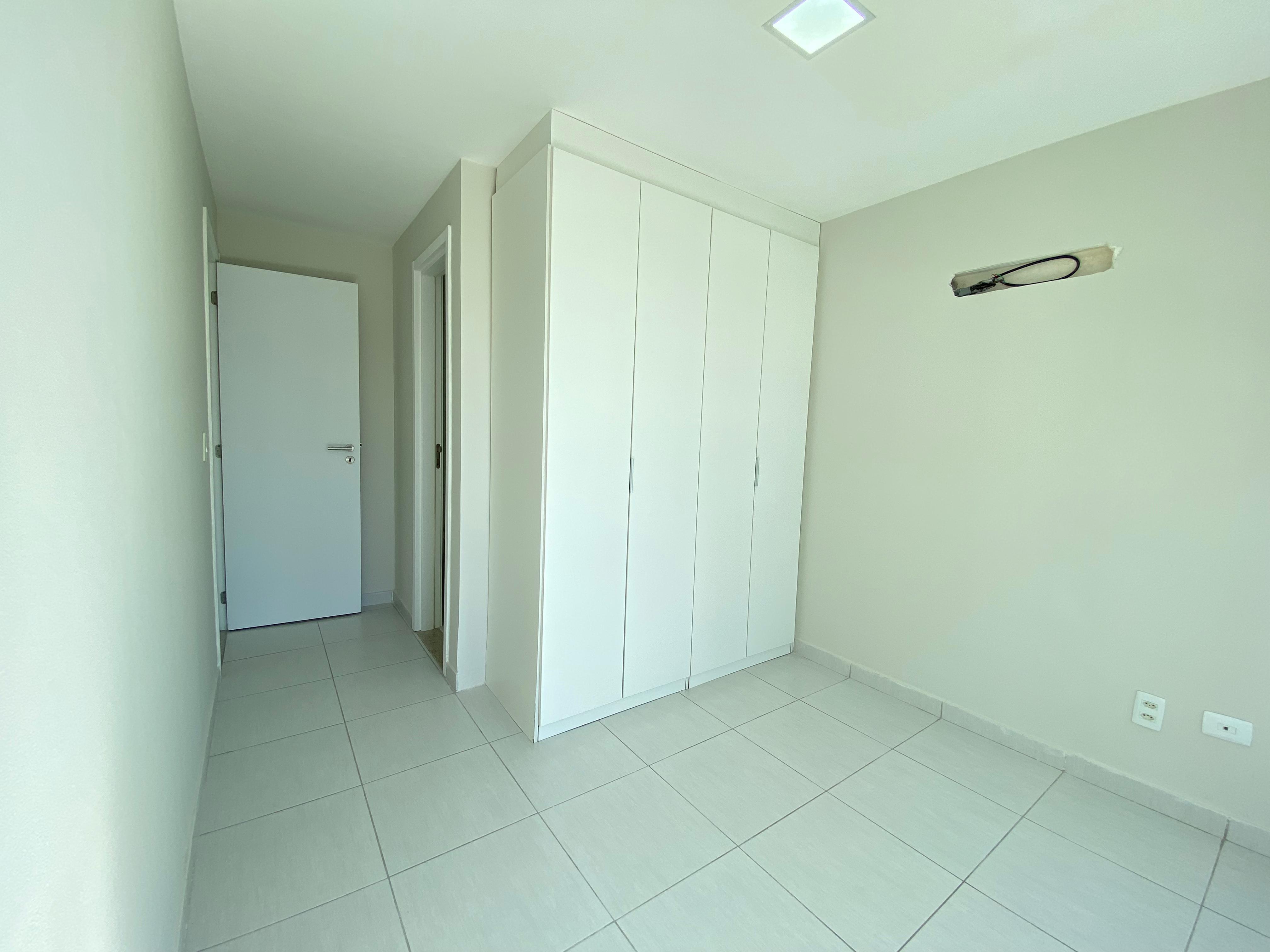 Imagem Apartamento com 4 Quartos à Venda, 136 m²em Boa Viagem - Recife