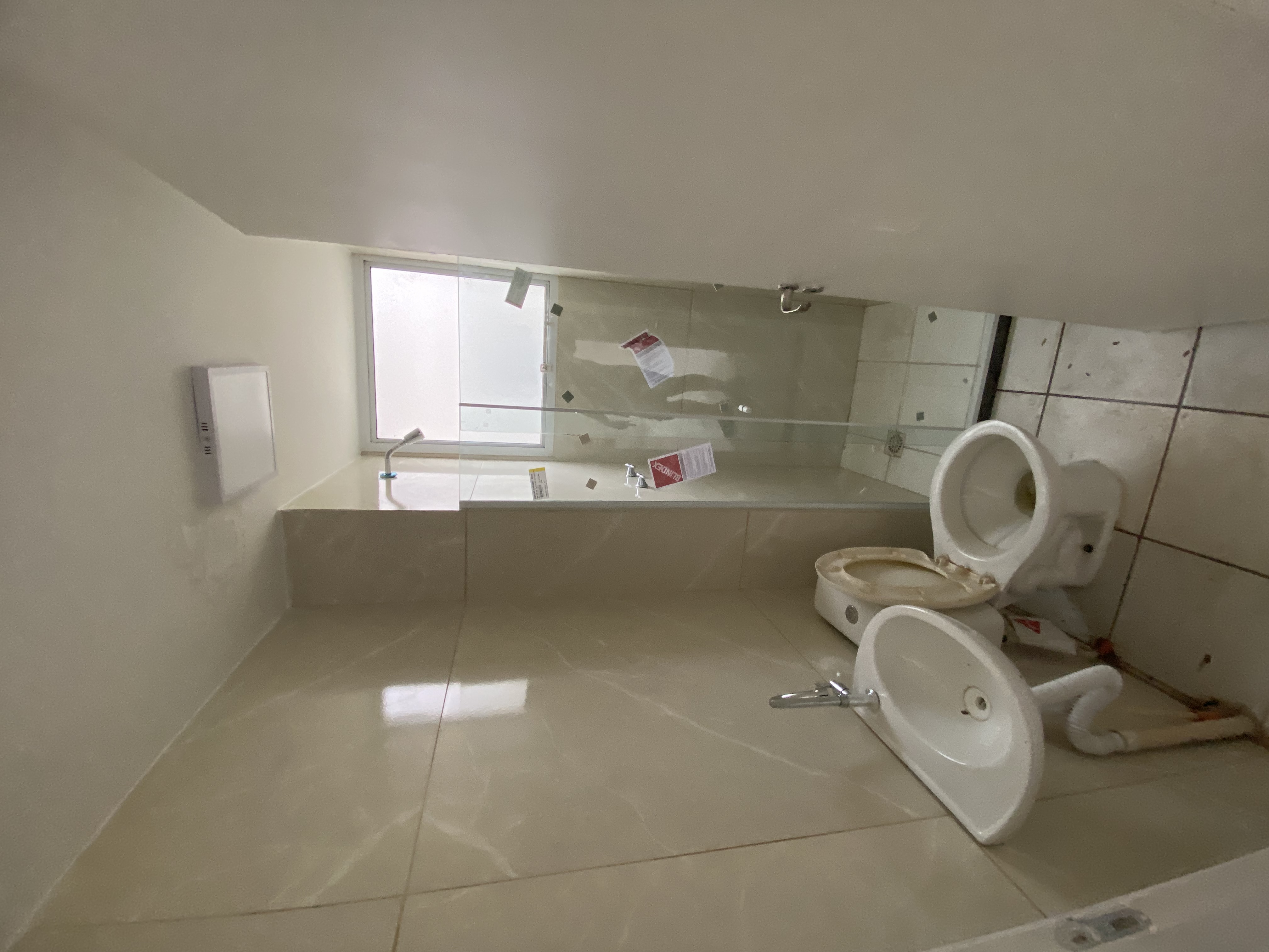 Imagem Apartamento com 2 Quartos à Venda, 40 m² em Realengo - Rio de Janeiro