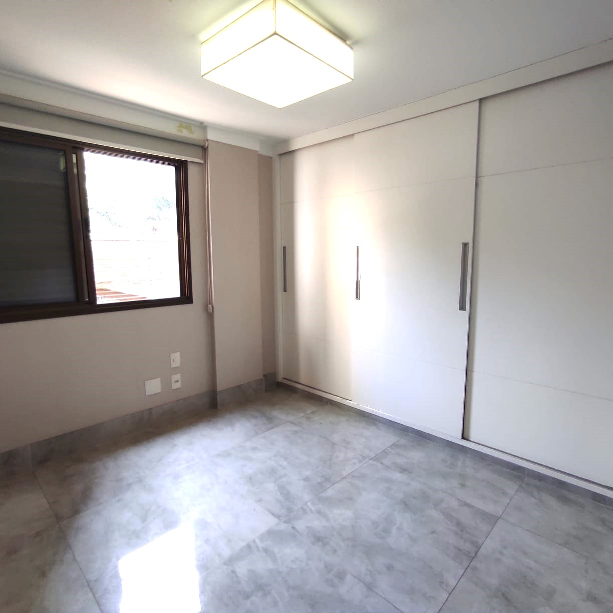 Imagem Apartamento com 4 Quartos à Venda, 138 m²em Lourdes - Belo Horizonte Imagem Apartamento com 4 Quartos à Venda, 138 m²em Lourdes - Belo Horizonte