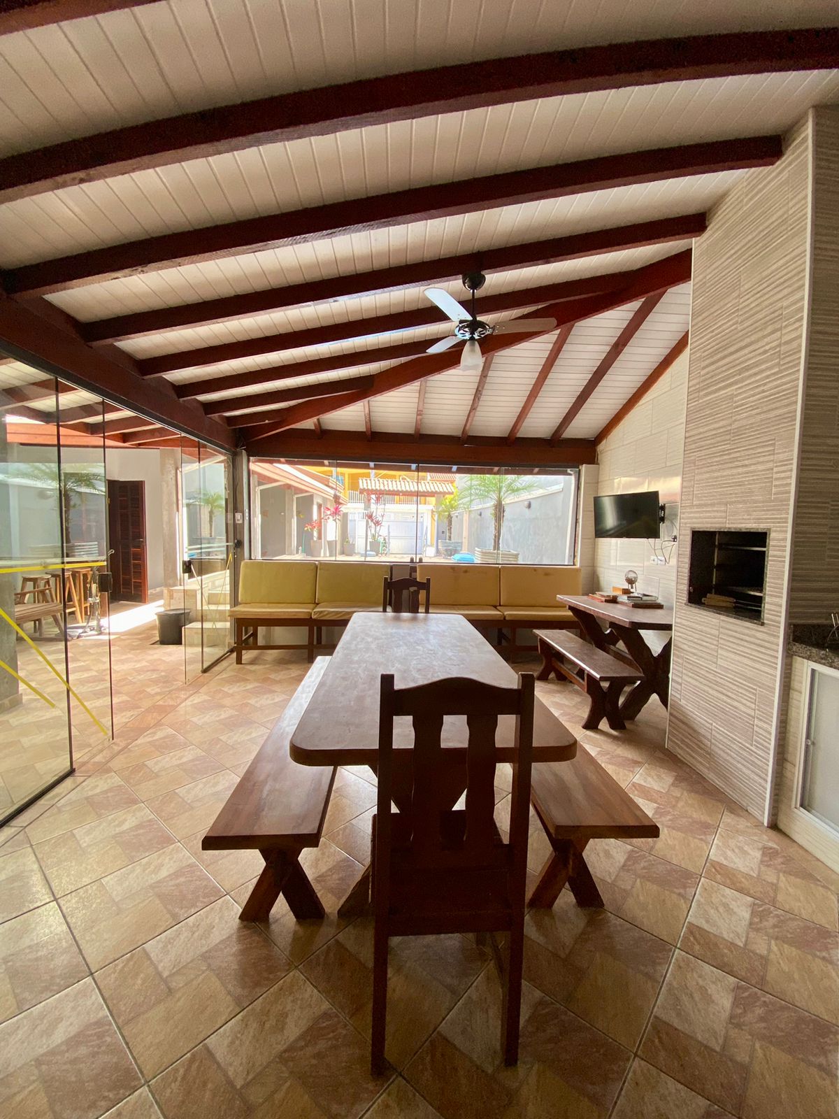 Imagem Casa de Condomínio com 4 Quartos à Venda, 160 m²em Massaguaçu - Caraguatatuba