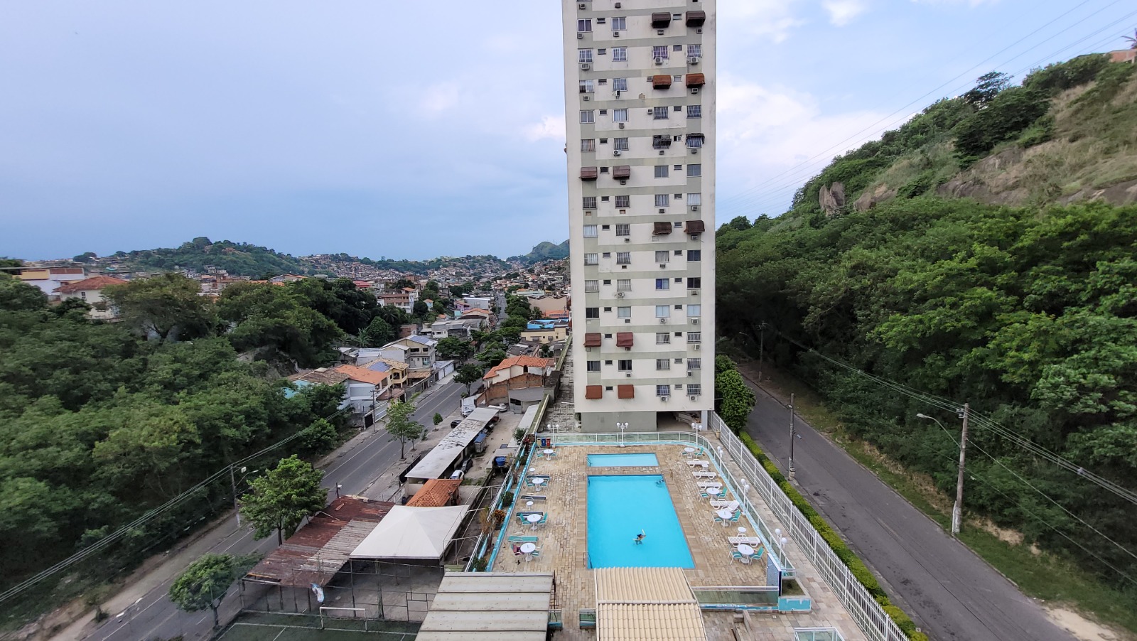 Imagem Apartamento com 2 Quartos à Venda, 60 m²em Engenhoca - Niterói