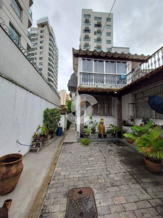 Imagem Casa com 6 Quartos à Venda,  em Santa Rosa - Niterói