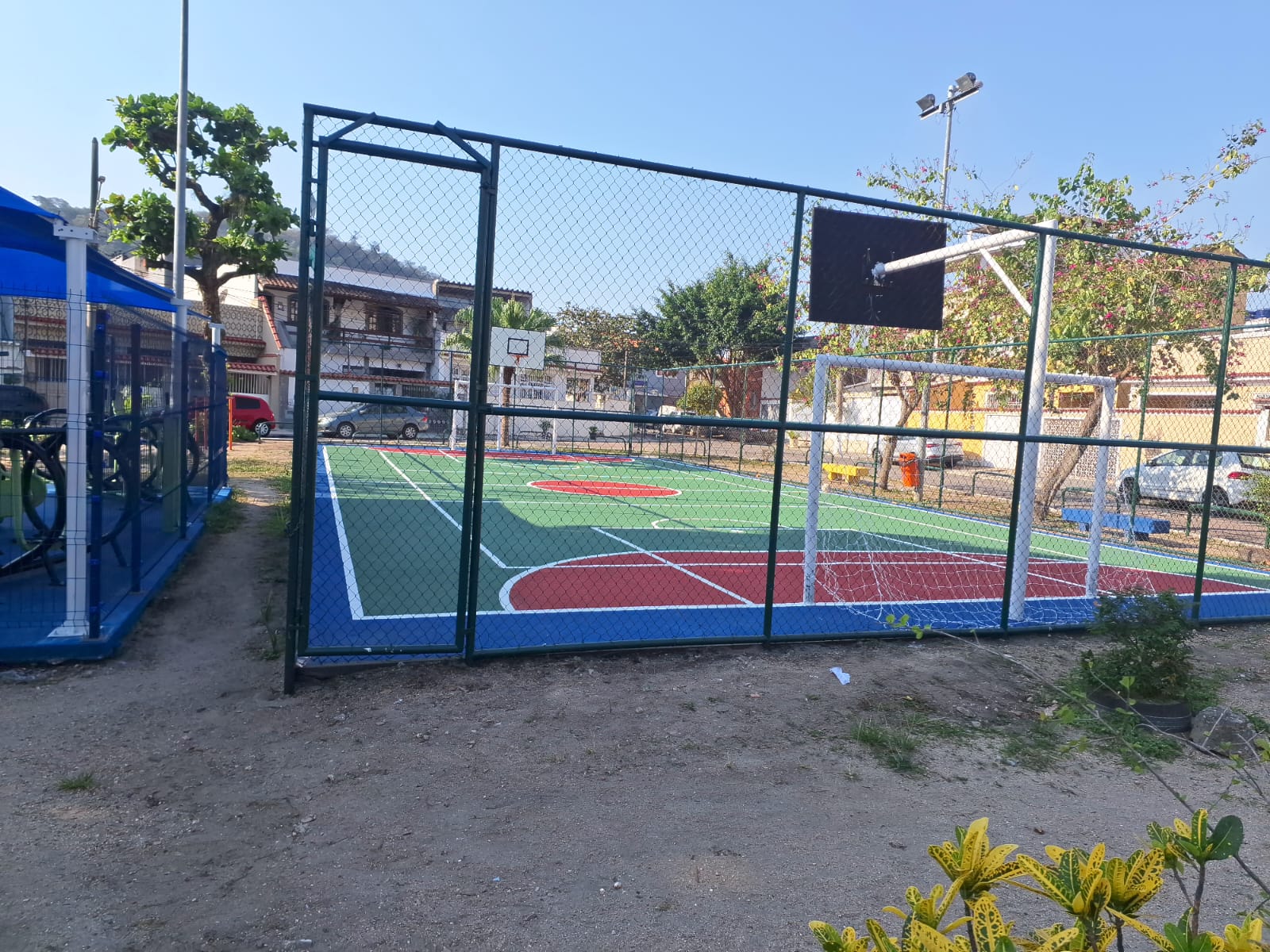 Imagem Casa de Condomínio com 5 Quartos à Venda, 240 m²em Jacarepaguá - Rio de Janeiro Imagem Casa de Condomínio com 5 Quartos à Venda, 240 m²em Jacarepaguá - Rio de Janeiro