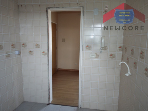 Imagem Apartamento com 2 Quartos à Venda,  em Três Vendas - Pelotas