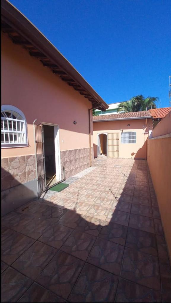 Casa com 5 Quartos à Venda, 550 m²em Centro - Peruibe