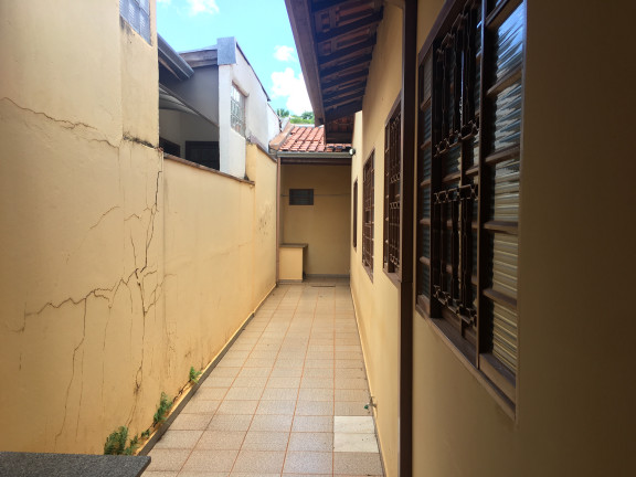 Imagem Casa com 3 Quartos à Venda, 180 m² em Jardim América - Bauru Imagem Casa com 3 Quartos à Venda, 180 m² em Jardim América - Bauru