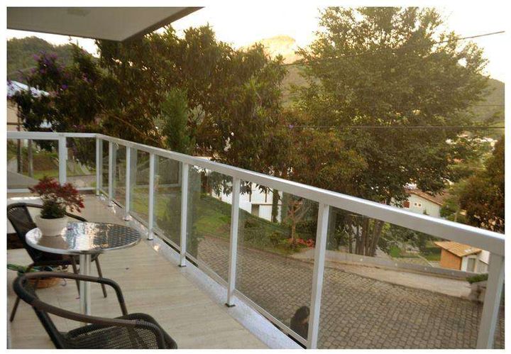 Imagem Casa com 3 Quartos à Venda, 250 m² em Varzea - Teresópolis