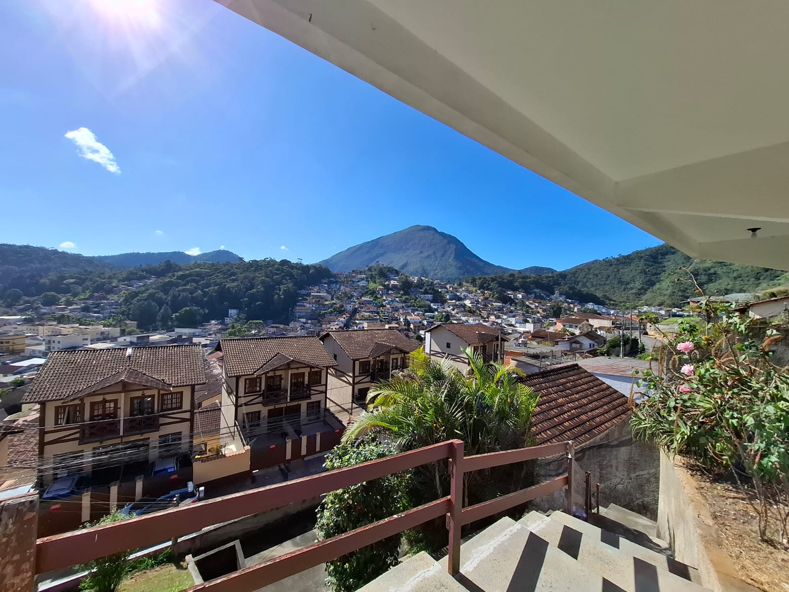 Imagem Casa com 2 Quartos à Venda, 106 m²em Tijuca - Teresópolis Imagem Casa com 2 Quartos à Venda, 106 m²em Tijuca - Teresópolis