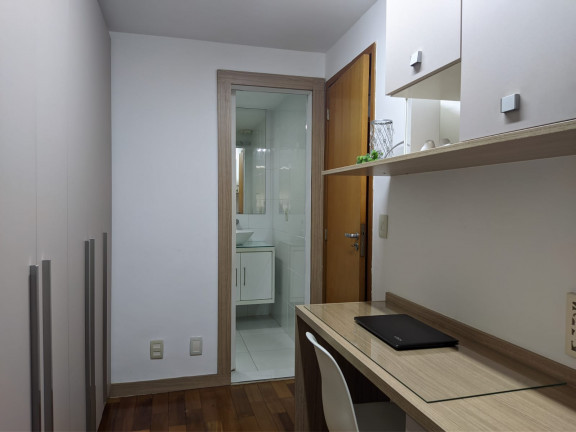 Imagem Apartamento com 2 Quartos à Venda, 72 m²em Santa Rosa - Niterói