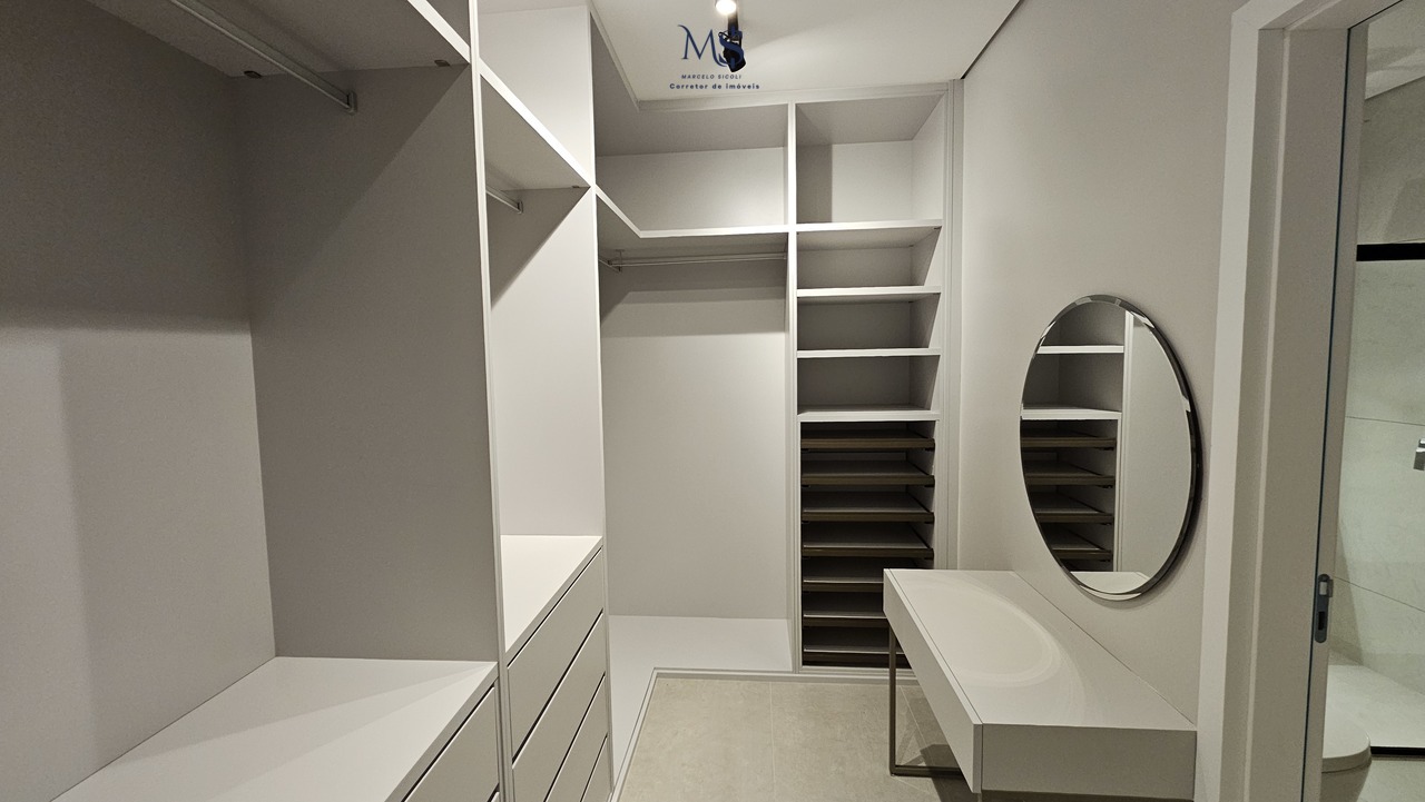 Imagem Casa com 4 Quartos à Venda, 400 m²em Setor Habitacional Vicente Pires - Brasília Imagem Casa com 4 Quartos à Venda, 400 m²em Setor Habitacional Vicente Pires - Brasília