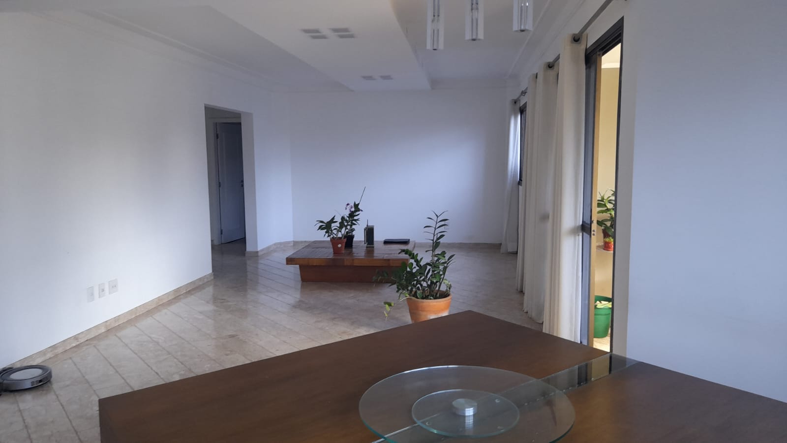 Imagem Apartamento com 3 Quartos à Venda, 208 m²em Cambuí - Campinas Imagem Apartamento com 3 Quartos à Venda, 208 m²em Cambuí - Campinas