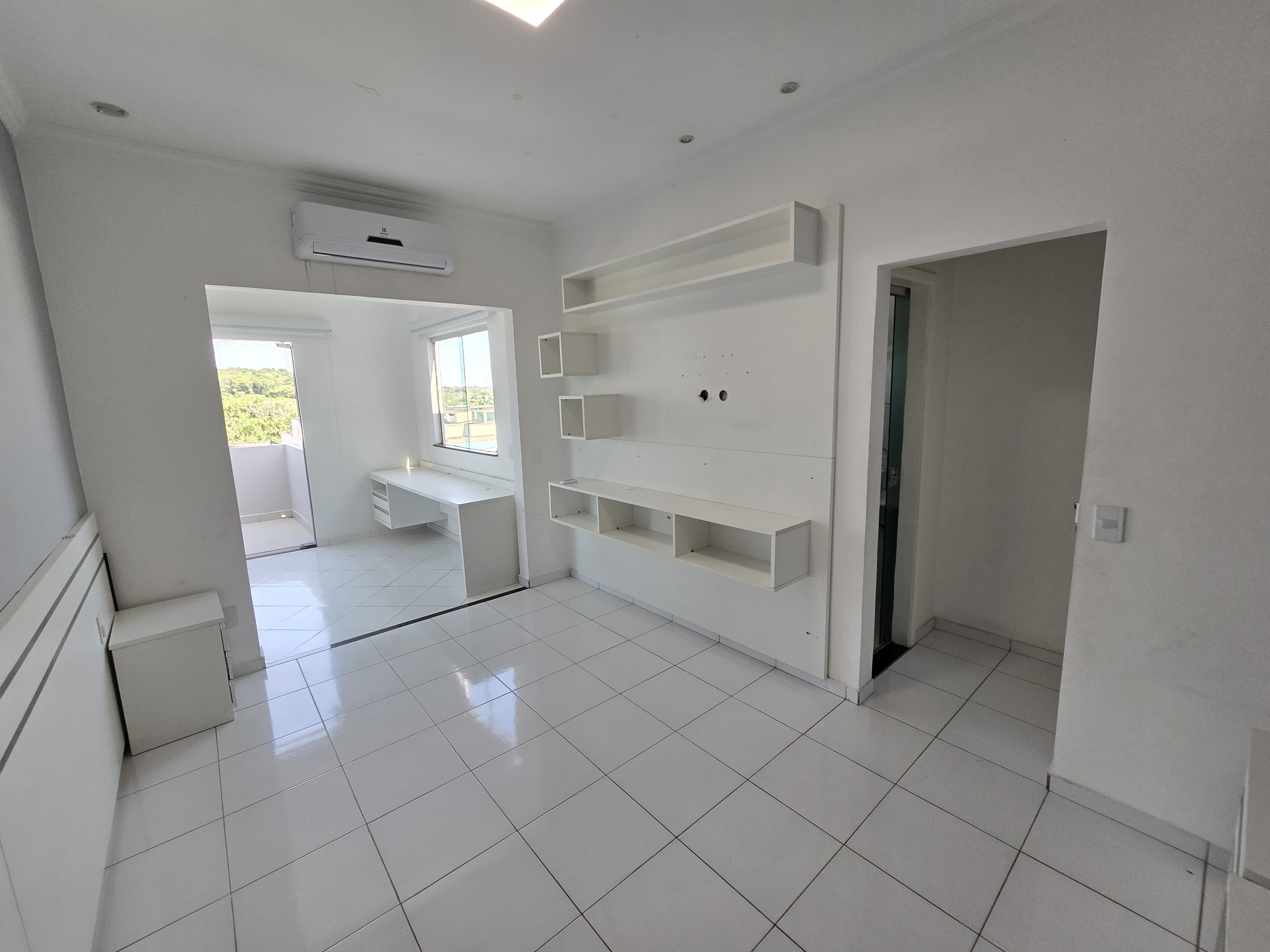 Imagem Casa de Condomínio com 4 Quartos à Venda, 239 m² em Tarumã - Manaus