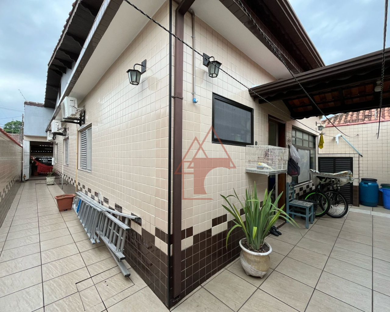 Imagem Casa com 3 Quartos à Venda, 146 m² em Vila Nova - Cubatão Imagem Casa com 3 Quartos à Venda, 146 m² em Vila Nova - Cubatão