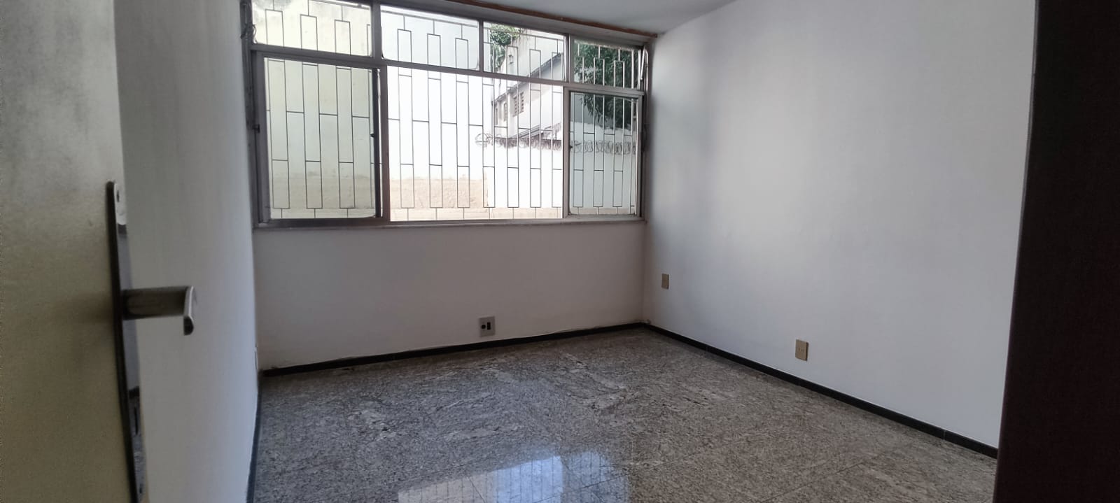 Imagem Apartamento com 2 Quartos à Venda, 77 m²em Icaraí - Niterói