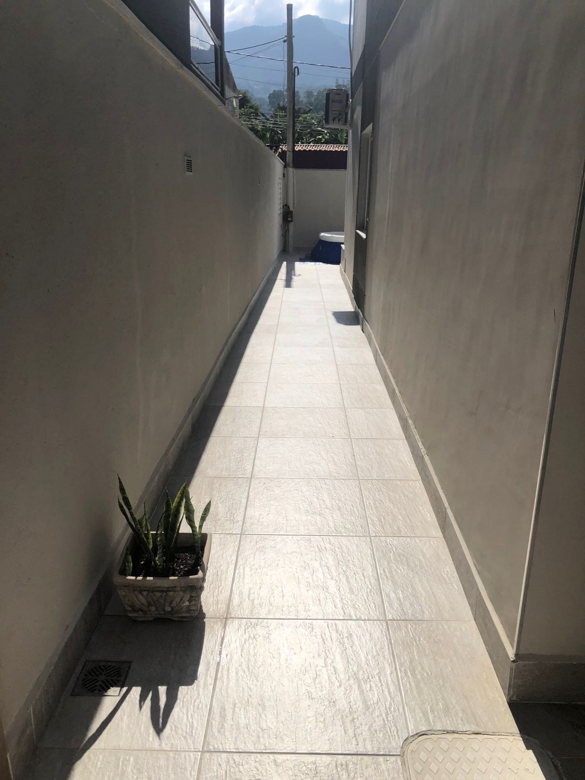 Imagem Sobrado com 3 Quartos à Venda, 180 m²em Campo Grande - Rio de Janeiro Imagem Sobrado com 3 Quartos à Venda, 180 m²em Campo Grande - Rio de Janeiro