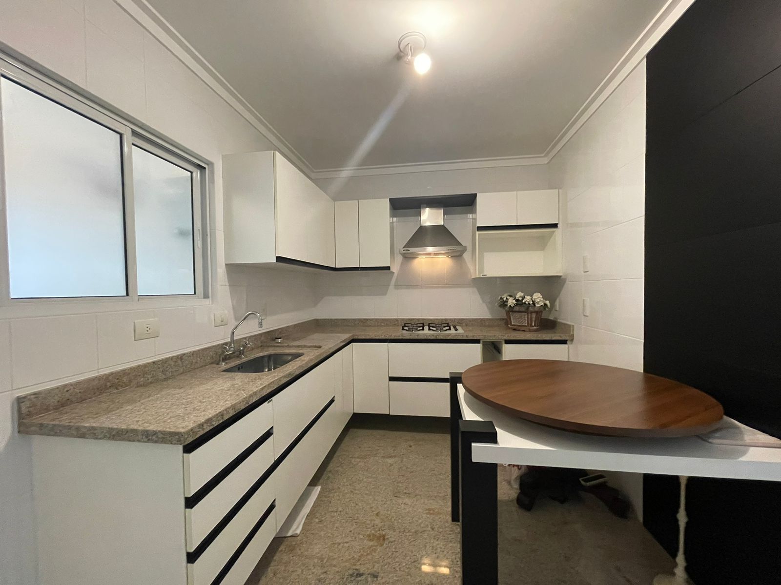 Imagem Apartamento com 3 Quartos à Venda, 12 m²em Centro - Florianópolis