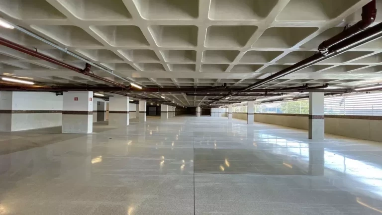 Imagem Apartamento com 4 Quartos à Venda, 233 m²em Real Parque - São Paulo