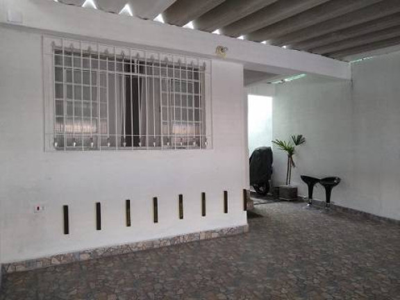 Imagem Sobrado com 2 Quartos à Venda, 120 m² em Vila Elze - São Paulo