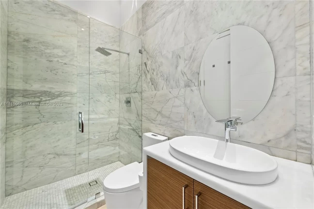 Imagem Casa com 5 Quartos à Venda, 387 m²em Alphaville Residencial Um - Barueri