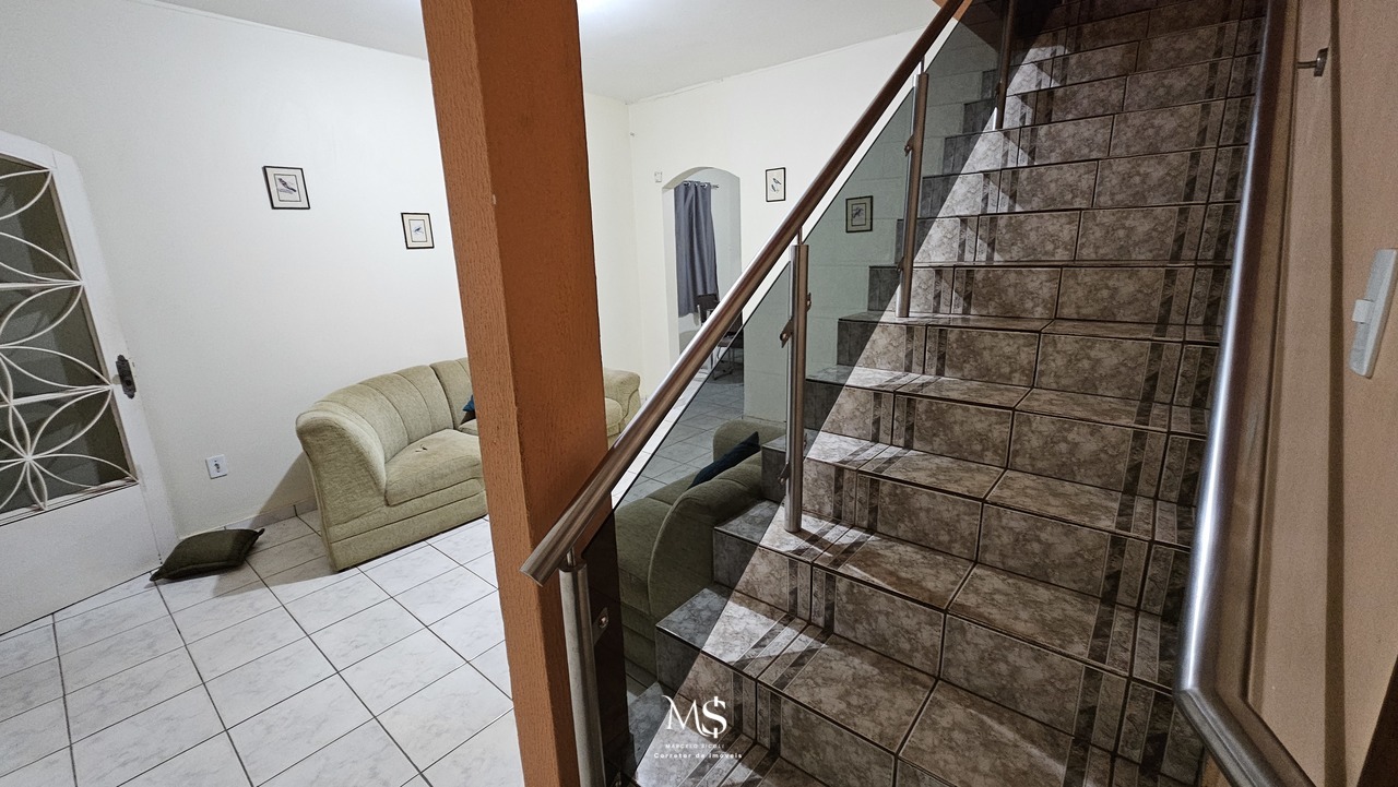 Imagem Sobrado com 5 Quartos à Venda, 275 m² em Setor Leste (Gama) - Brasília