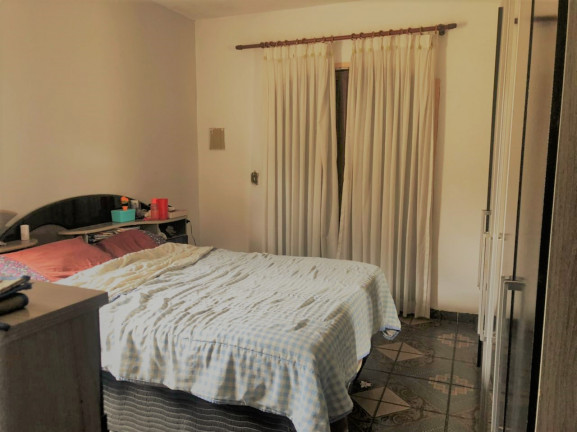 Imagem Sobrado com 3 Quartos à Venda, 212 m² em Vila Santa Teresinha - São Paulo
