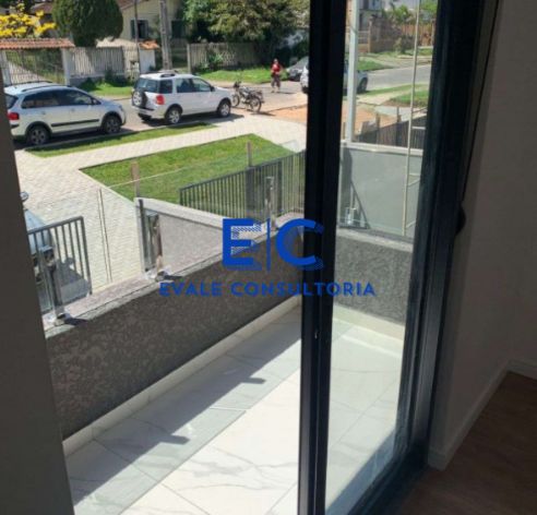 Imagem Sobrado com 3 Quartos à Venda, 123 m²em Uberaba - Curitiba