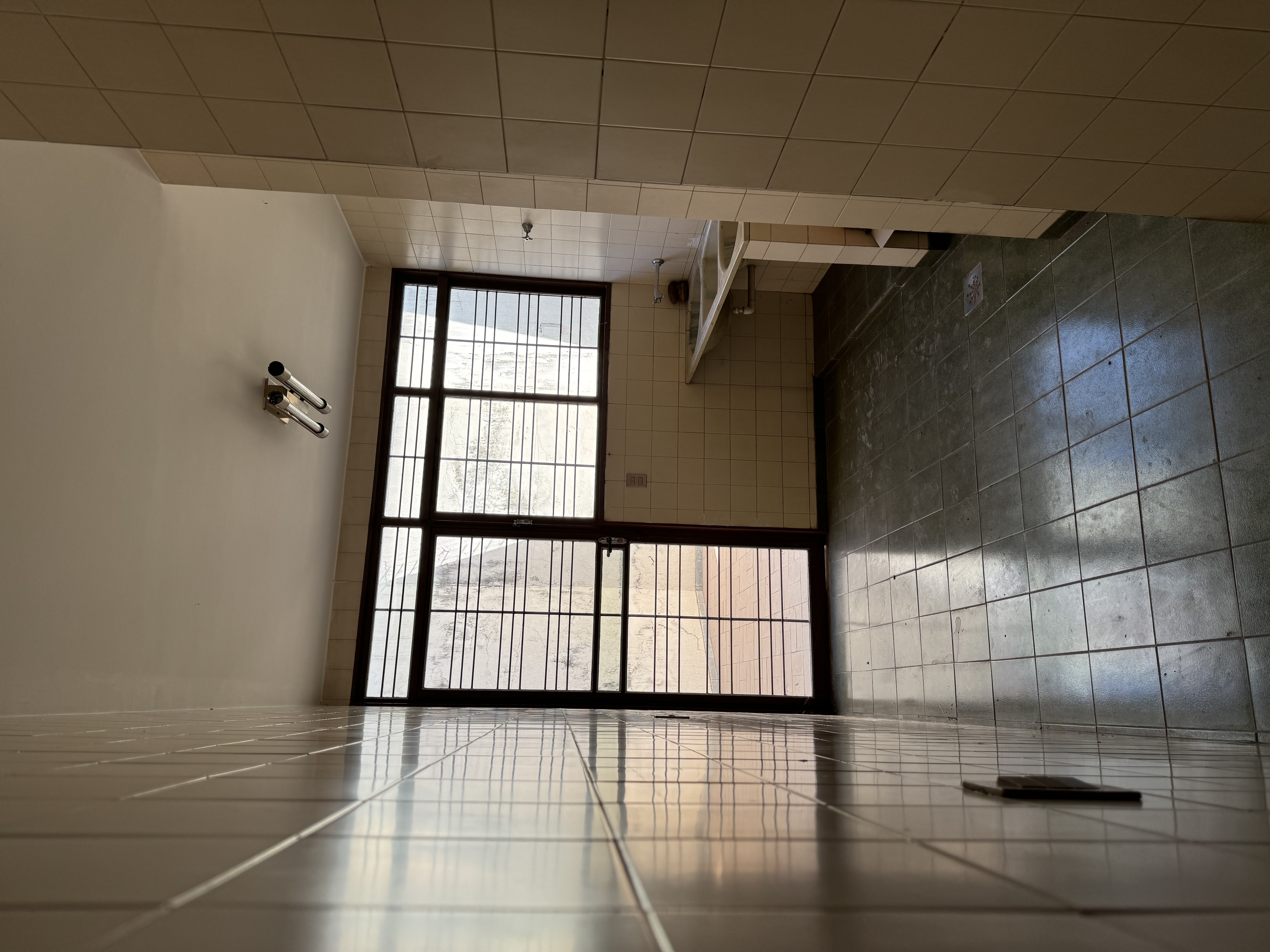 Imagem Sobrado com 5 Quartos para Alugar, 450 m²em Setor Bueno - Goiânia