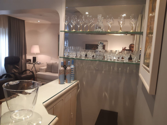 Imagem Apartamento com 4 Quartos à Venda,  em Aclimação - São Paulo