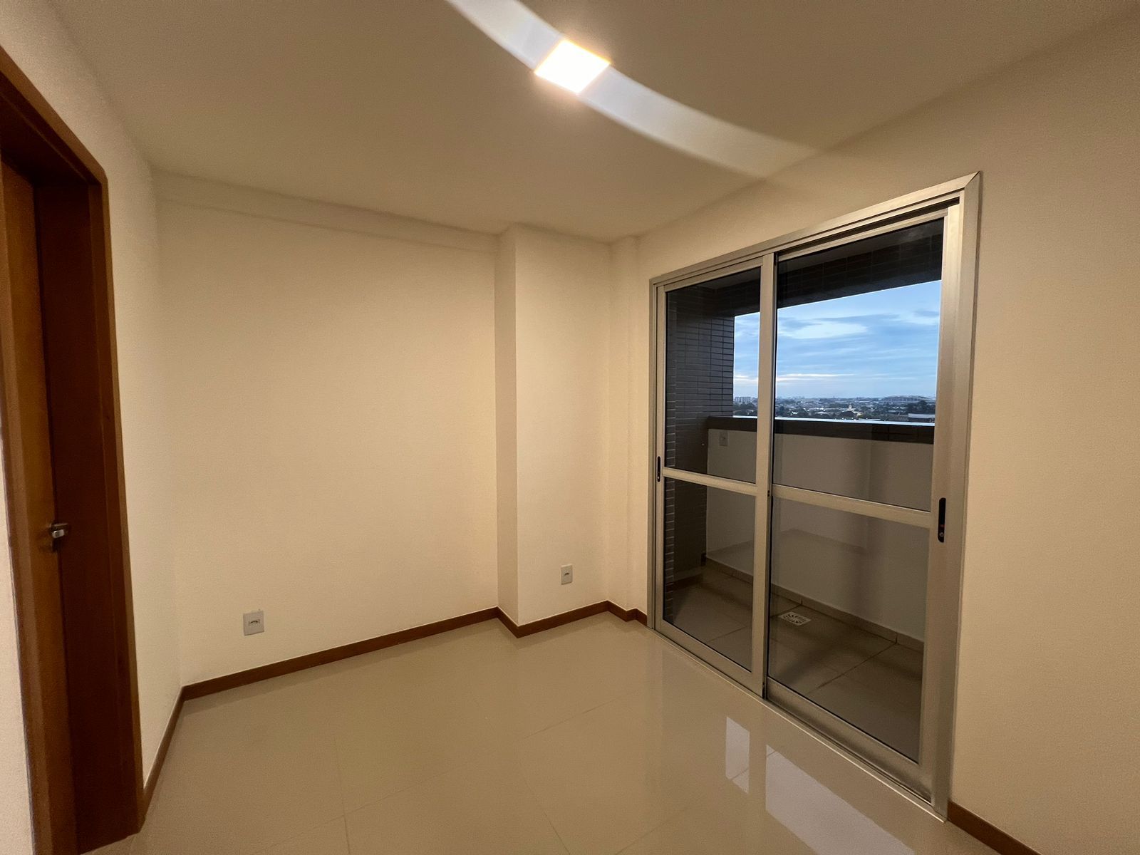 Imagem Cobertura com 3 Quartos à Venda ou Locação, 133 m²em Val-de-Cães - Belém