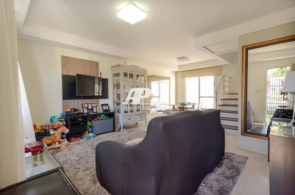 Imagem Sobrado com 3 Quartos à Venda, 111 m²em Estrela - Ponta Grossa