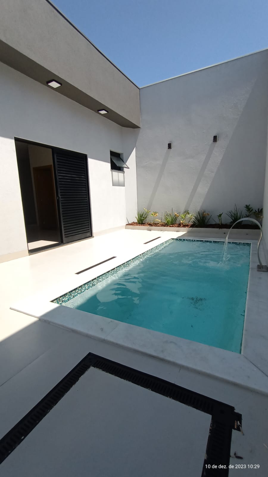 Imagem Casa com 3 Quartos à Venda, 170 m²em Aclimação - Uberlândia