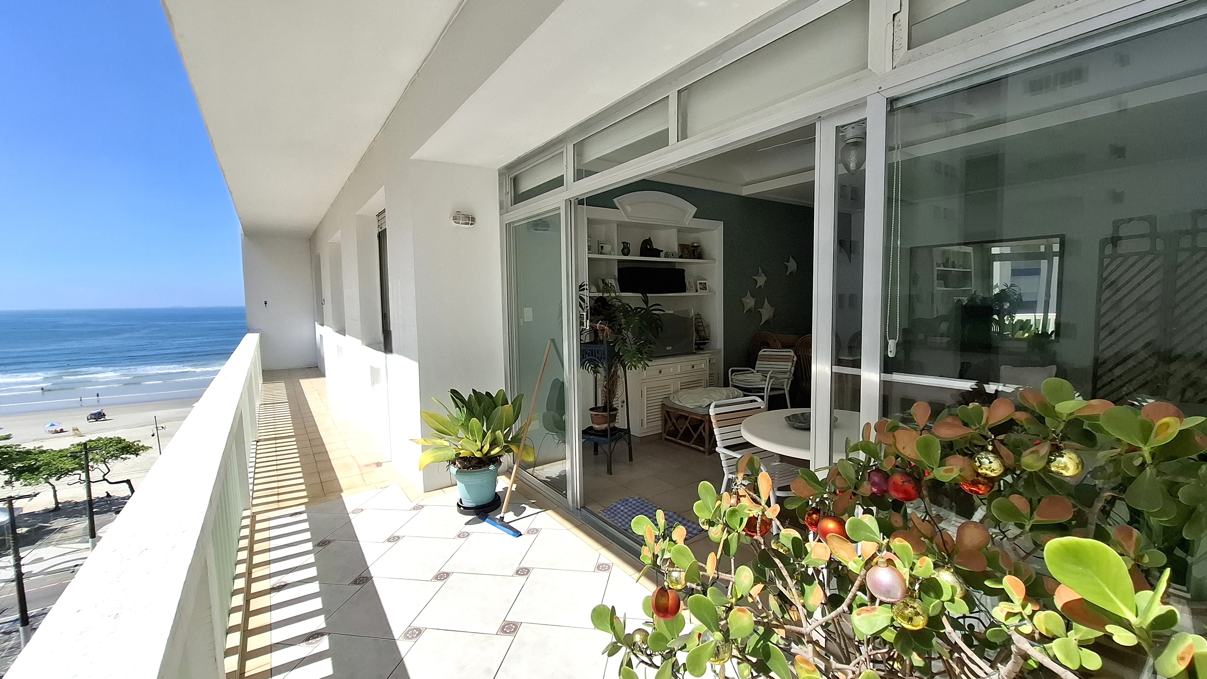 Apartamento com 3 Quartos à Venda, 162 m² em Pitangueiras - Guarujá