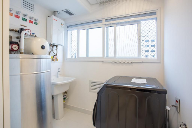 Imagem Apartamento com 3 Quartos à Venda, 182 m² em Moema - São Paulo