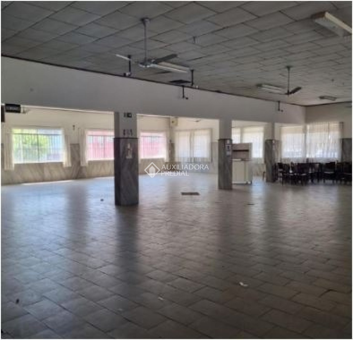 Imagem Imóvel Comercial à Venda, 2.590 m² em - Imagem Imóvel Comercial à Venda, 2.590 m² em -